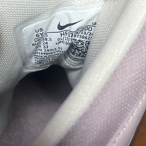 Nike ACG
Woodlands 2 GS
Brand new
Light violet ore/platinum/gum brown phantom - Picture 10 of 10